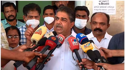 K Rail : 'എനിക്ക് തെറ്റ് പറ്റിയതാകാം, മനുഷ്യന് തെറ്റ് പറ്റാമല്ലോ', ബഫർ സോണിൽ തിരുത്തുമായി മന്ത്രി സജി ചെറിയാൻ