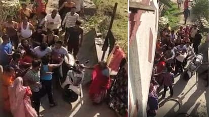 लव मैरिज से नाराज गांव वालों ने पहले समाज से निकाला, फिर प्रेमी जोड़े और उसकी गर्भवती ननद को जमकर पीटा