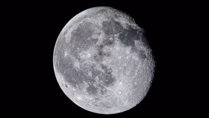 आने वाले समय में अब चंद्रमा और मंगल के बीच चला पाएंगे हाई-स्पीड इंटरनेट, पढ़ें पूरी रिपोर्ट