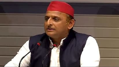 எம்.பி. பதவியை ராஜினாமா செய்த அகிலேஷ் யாதவ்... எம்.எல்.ஏவாக தேர்வு செய்யப்பட்டதை அடுத்து அதிரடி!!