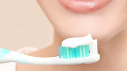 Tooth Paste : 'ഡെന്റിസ്റ്റുകള്‍ ശുപാര്‍ശ ചെയ്യുന്ന ടൂത്ത്‌പേസ്റ്റ്'; പ്രമുഖ ബ്രാന്‍ഡിന്റെ പരസ്യത്തിന് വിലക്ക്