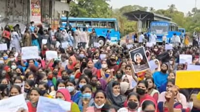 വിദ്യാർത്ഥിനി ബസ് ഇടിച്ചുമരിച്ചു, നഗരസഭാ ബസ്റ്റാന്റ് ഉപരോധിച്ച് സഹപാഠികൾ