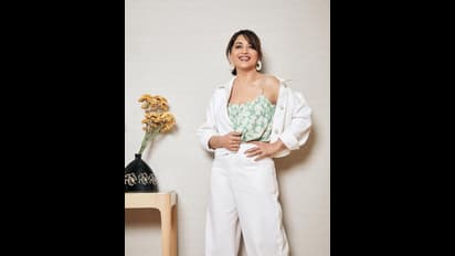 ৫৫-এ পা দিলেন মাধুরী, এক ঝলকে দেখে নিন তাঁর অভিনীত পাঁচটি সেরা চরিত্র