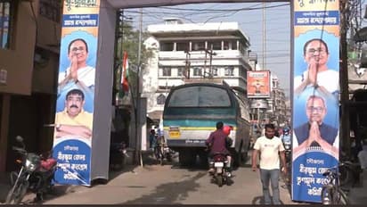 जहां 8 लोगों को जिंदा जलाया गया, वहां शोक जताने जा रहीं ममता के स्वागत में बने गेट, भाजपा ने कहा - शर्म करो