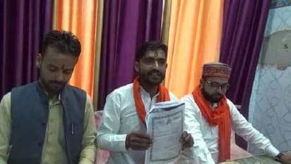 शामली में चेयरमैन पर लगा लव जिहाद को बढ़ावा देने का आरोप, पीड़ित सभासद ने जान को बताया खतरा