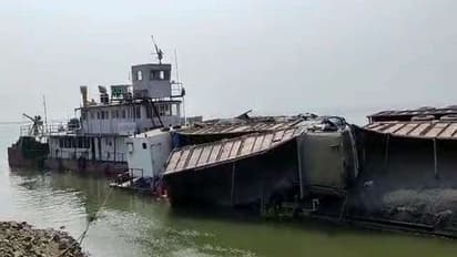 साहिबगंज-कटिहार जहाज हादसा: ट्रक का टायर फटने से बैलेंस बिगड़ा, बीच नदी में लड़खड़ाया शिप, आठ तैरकर बाहर निकले