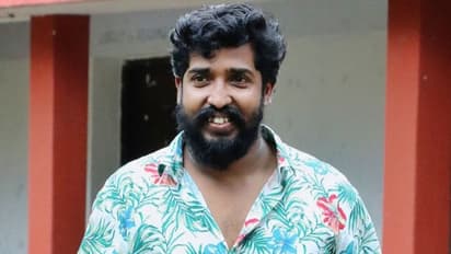 'സത്യം എന്താണെന്ന് നിങ്ങള്ക്ക് അറിയില്ല'; ബലാല്സംഗക്കേസില് പ്രതികരണവുമായി ശ്രീകാന്ത് വെട്ടിയാര്