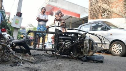 ചാ‍ർജ് ചെയ്യുന്നതിനിടെ ഇലക്ട്രിക് ബൈക്ക് പൊട്ടിത്തെറിച്ചു, അച്ഛനും മകൾക്കും ദാരുണാന്ത്യം