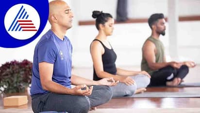 योगा में बनाना चाहते हैं करियर तो ये हैं टॉप शॉर्ट टर्म, डिप्लोमा और मास्टर डिग्री कोर्स, मिलेंगे अवसर ही अवसर
