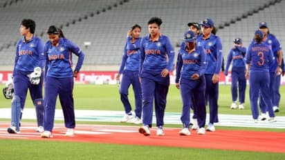 Women's World Cup: టీమిండియా గుండె పగిలిన క్షణం..! టోర్నీ నుంచి నిష్క్రమించిన మిథాలీ సేన..