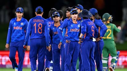 ആവേശം കൊടുമുടി കയറിയ അവസാന ഓവര്, ഒടുവിലാ ട്വിസ്റ്റ് വിധിയെഴുതി; ഇന്ത്യന് തോല്വി സംഭവിച്ചതിങ്ങനെ