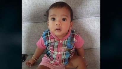 കളിക്കുന്നതിനിടയില്‍ തൊണ്ടയില്‍ റബ്ബര്‍ പന്ത് കുടുങ്ങി പിഞ്ചു കുഞ്ഞ് മരിച്ചു