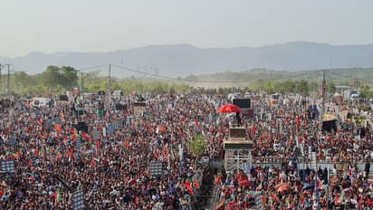 इमरान खान की सत्ता के बचे गिने चुने दिन, दम दिखाने के लिए इस्लामाबाद में कर रहे रैली