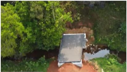 ലക്കിടിയില് ഉരുള്പൊട്ടല് ഭീഷണിയുള്ള സ്ഥലത്ത് തോട് കയ്യേറി പാലം; നോട്ടീസ് നല്കിയിട്ടും പൊളിച്ചുമാറ്റിയില്ല