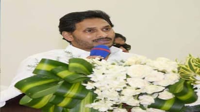 బాక్సులు బద్దలౌతాయి: చంద్రబాబు, పవన్లపై జగన్ ఫైర్