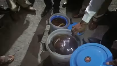 महाराष्ट्र के नासिक की एक दुकान में रहस्यमयी डिब्बा खोलते ही भाग खड़े हुए लोग, पुलिस शॉक्ड