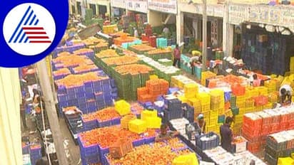 Kolar: ದೊಡ್ಡ ಮಾರುಕಟ್ಟೆಗೆ ಜಾಗವಿಲ್ಲ: ರೈತರ ಗೋಳು ಕೇಳೋರಿಲ್ಲ!