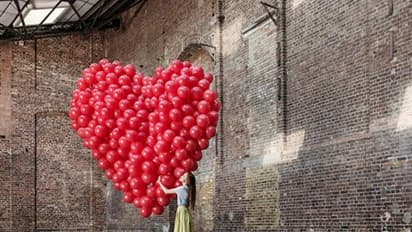 স্বামী-স্ত্রীর সম্পর্কে Ego-র লড়াই বেড়েই চলেছে, এই কয়টি উপায় সম্পর্ক সুস্থ রাখুন