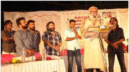  കൊടുങ്ങല്ലൂർ തിയേറ്റർ സൊസൈറ്റി ഉദ്ഘാടനം ചെയ്തു;  'ഹിമക്കരടി' ആദ്യ നാടകം 