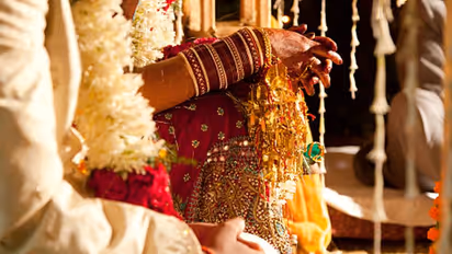 নতুন বছরে কি বিয়ে করতে চান, তাহলে জেনে নিন কোন কোন দিনগুলি শুভ সুখী দাম্পত্যের জন্য 