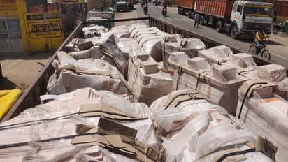 अयोध्या के राम मंदिर में पहुंचनी हुई शुरू पत्थरों की खेप, राजस्थान की कार्यशाला में तराशी जा रही हैं शिलाएं