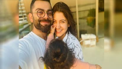  वामिका के प्ले गार्डन में विराट कोहली-अनुष्का शर्मा के साथ ली सेल्फी, एक्ट्रेस की मुस्कान देख घायल हुए फैंस