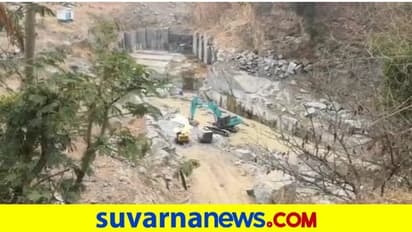 Illegal Mining : ಚಾಮರಾಜನಗರದಲ್ಲಿ ಎಗ್ಗಿಲ್ಲದ ಗಣಿಗಾರಿಕೆ.. ಕೇಳೋರು ಯಾರೂ ಇಲ್ಲ!