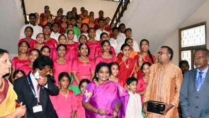 அழகு தமிழில் மரியாதையாக திட்டுங்க... கருத்தரங்கில் புதுச்சேரி ஆளுநர் தமிழிசை வேதனை..!