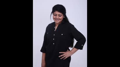 பிச்சைக்காரன் அம்மாவா இவங்க?..படத்தில் மில் ஓனர்..உண்மையில் அமெரிக்க தொழிலதிபர்