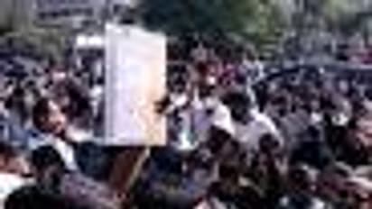 UP Board Exams 2022: பரபரப்பு! 12 ஆம் வகுப்பு ஆங்கில தேர்வு வினாத்தாள் கசிவு.. 24 மாவட்டங்களில் தேர்வு ரத்து..