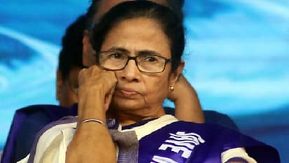 ಮಮತಾ ಬ್ಯಾನರ್ಜಿ ಪ್ರಯಾಣಿಸುತ್ತಿದ್ದ ಹೆಲಿಕಾಪ್ಟರ್ ತುರ್ತು ಭೂಸ್ಪರ್ಶ, ಅಪಾಯದಿಂದ ಪಾರು!