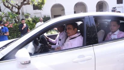 Nitin Gadkari : 650 കിമി മൈലേജുള്ള ടൊയോട്ടയില്‍ പാര്‍ലമെന്‍റില്‍ എത്തി കേന്ദ്രമന്ത്രി!