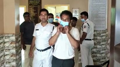 ব্যাঙ্ক কর্মচারির পরিচয়ে প্রতারণা, শহরে বৃদ্ধ দম্পতির তিন কোটি টাকা হাতিয়ে গ্রেফতার প্রতিবেশী 