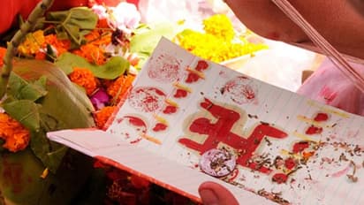 নতুন বছরেই আপনার জীবনের মোড় ঘুরে যাবে, নববর্ষে বাড়িতে আনুন এগুলি