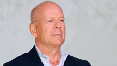 हॉलीवुड एक्टर Bruce Willis ने एक्टिंग से किया किनारा, इस बीमारी के चलते मजबूरी में लेना पड़ा फैसला