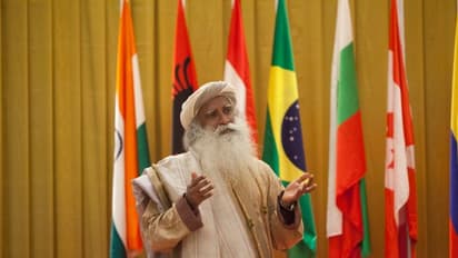 கொடி காத்த குமரன் எங்கள் இதயத்திற்கு நெருக்கமானவர் – சத்குரு புகழாரம்!