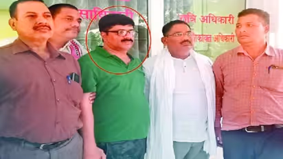 रिश्वत लेते रंगे हाथ पकड़ा गया चौकी प्रभारी,  एंटी करप्शन टीम ने किया गिरफ्तार