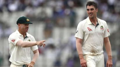 అక్కడ ఏముందని గీస్తున్నావ్ బ్రో..? ఆసీస్ సారథిని దారుణంగా ట్రోల్ చేసిన వార్నర్ భాయ్