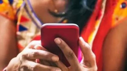 பக்கத்து வீட்டு ஆண்டியின் நிர்வாணப் படம்.. இன்ஸ்டாவில் கணவனை போல் நடித்து கலெக்ஷன் செய்த சைகோ இளைஞன்..