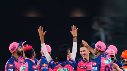 രാജസ്ഥാന് ബൗളര്മാര് ഗംഭീരമെന്ന് പൊതുവിലയിരുത്തല്, ലൈനപ്പ് പോരെന്ന് ബ്രാഡ് ഹോഗ്! ഞെട്ടിത്തരിച്ച് ആരാധകര്