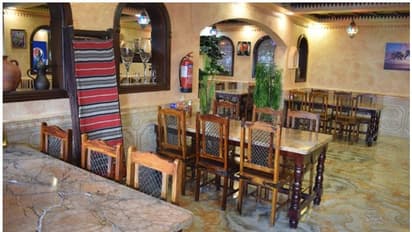 Delhi HC stays guidelines that ban restaurants from charging service charge