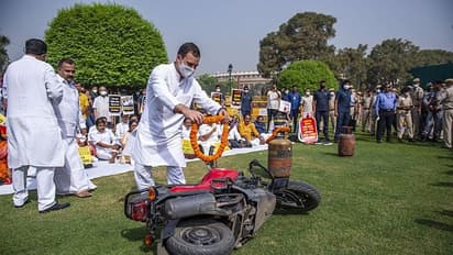 प्रधानमंत्री आवास और राजभवनों का घेराव करेगी कांग्रेस, 5 अगस्त को सामूहिक गिरफ्तारी देंगे कांग्रेसी