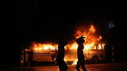 Sri Lankan crisis:   രാജി വച്ച് പുറത്ത് പോകൂ; പ്രസിഡന്‍റിനോട് ശ്രീലങ്കന്‍ ജനത ആവശ്യപ്പെടുന്നു