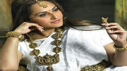 जया प्रदा ने 3 बच्चों के पिता के प्यार में पड़ सफल करियर को किया बर्बाद, शादीशुदा होने के बाद भी हैं अकेली