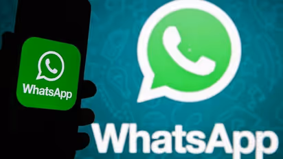 WhatsApp developing new update to put restriction on forwarding messages