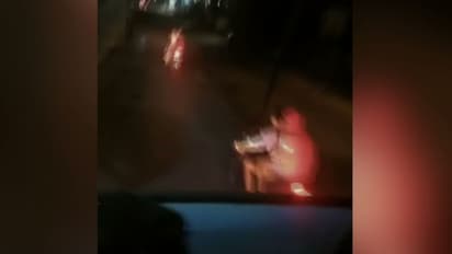 കെഎസ്ആർടിസി ബസിന് മുന്നിൽ ബൈക്കിൽ അഭ്യാസം; വനിതാ യാത്രക്കാർക്ക് നേരെ അസഭ്യവർഷം