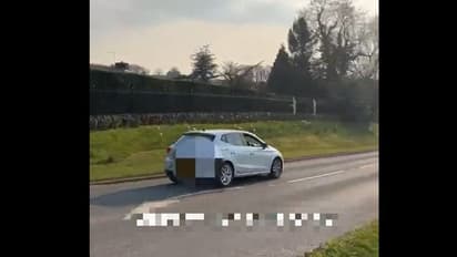 ఇంటి ముందు కార్ల వేగాన్నినియంత్రించేందుకు అతడు చేసిన పనికి నెటిజన్ల ఫిదా.. ఇంతకీ ఏంటా పని ?