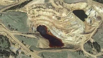 Blood lake : ഗൂഗിൾ മാപ്പിൽ കണ്ടെത്തിയത് നിഗൂഢമായ 'രക്ത തടാകം'!