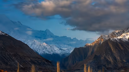 80 ವರ್ಷದ ಅಜ್ಜಿಯೂ ಇಲ್ಲಿ ಯುವತಿಯಂತೆ ಕಾಣ್ತಾಳೆ, ವಯಸ್ಸಾಗದ ಸುರಸುಂದರಿಯರ ನಾಡಿದು!