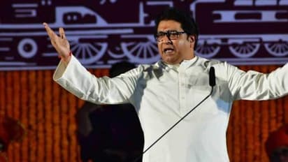 ஒலிப்பெருக்கிகளை அகற்றுங்கள்.. இல்லன்னா மசூதிகள் முன் அனுமர் பாடல் பாடுவோம்.. ராஜ் தாக்கரே வெறுப்புப் பேச்சு.